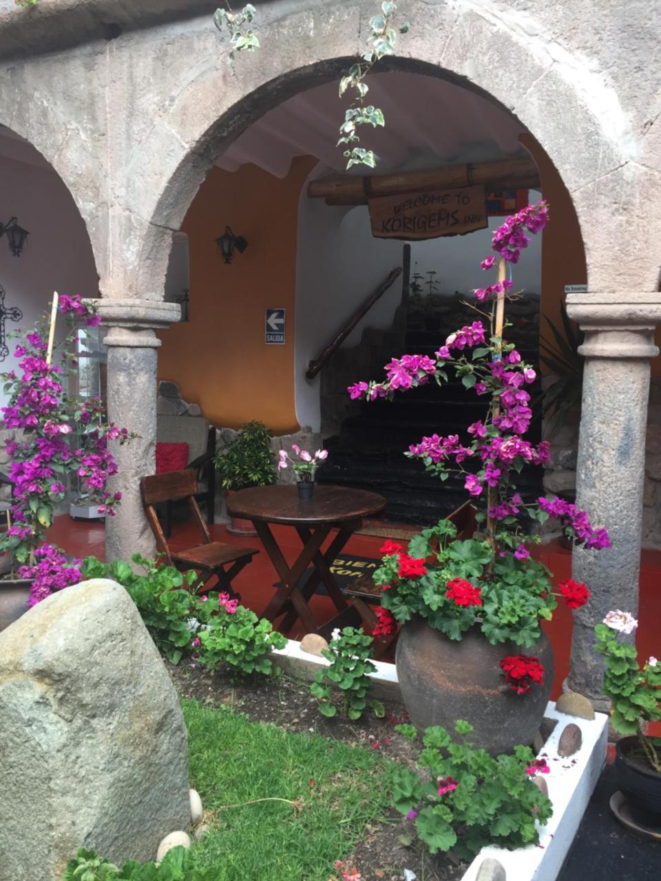 Kori Gems Inn Cusco Bagian luar foto